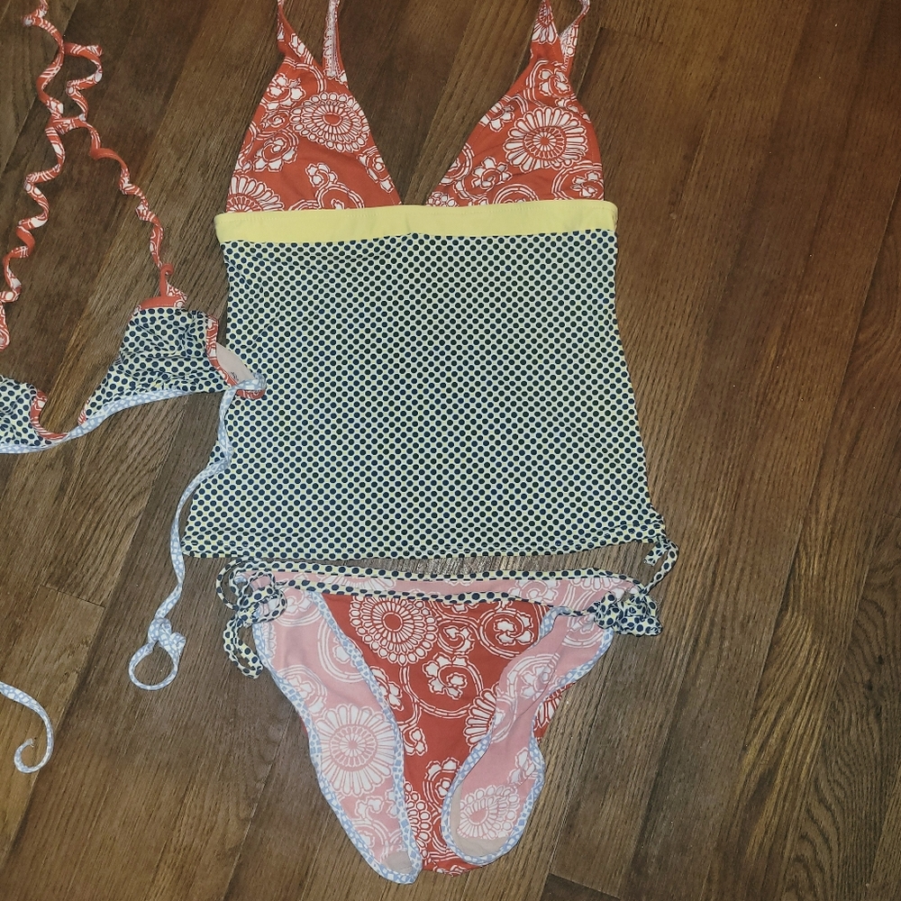 Swim suit sz Medium
